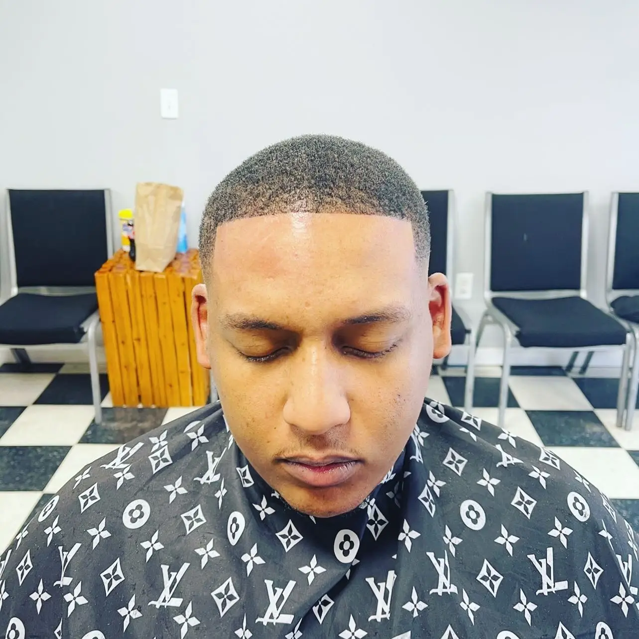 Short cut with crisp edges